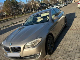 BMW 5 Series foto 10