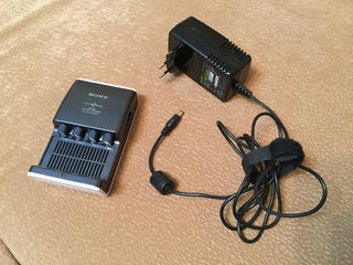 Зарядное устройство Sony BCG-34HUE (тип AA/AAA) foto 1