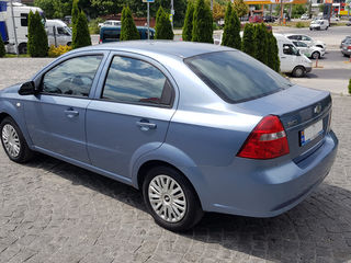 Chevrolet Aveo foto 3