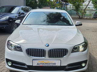 BMW 5 Series foto 11