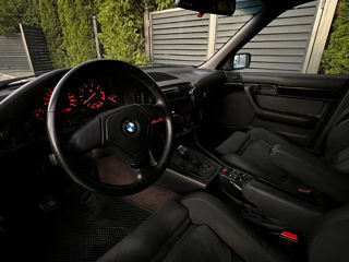 BMW 5 Series foto 8