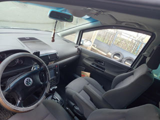 Volkswagen Sharan foto 2