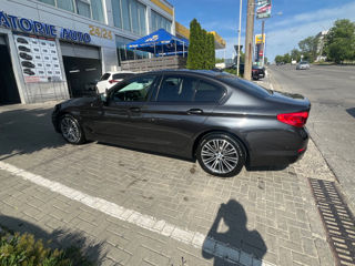 BMW 5 Series foto 3