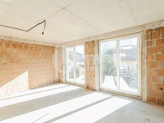 Townhouse cu 3 nivele, 190 mp, Centru, 300 000 € foto 6