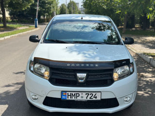 Dacia Sandero foto 2