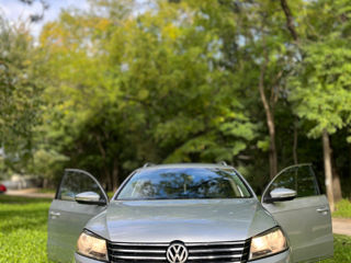 Volkswagen Passat foto 1