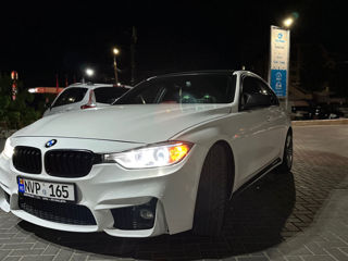 BMW 3 Series foto 8