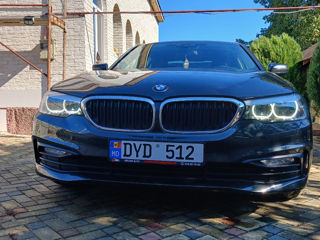 BMW 5 Series foto 4