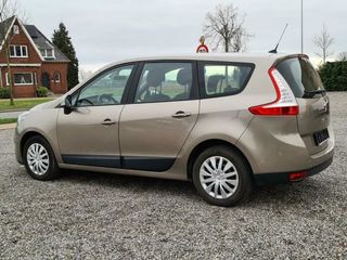 Renault Grand Scenic foto 2