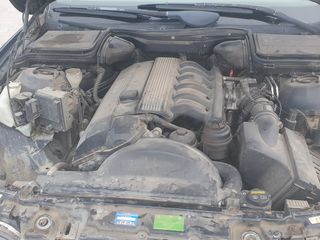 Bmw e39 m52b2.5 2.5 разбираю m52b28tu 2.8 foto 3