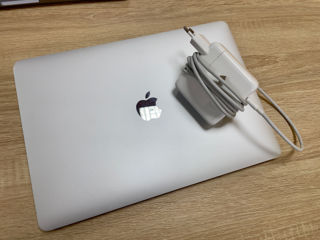 Apple MacBook Pro 13" 2017 Silver 8GB Ram 256GB SSD foto 3