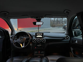 Mercedes B Class foto 9