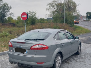 Ford Mondeo foto 8