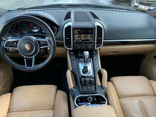 Porsche Cayenne foto 9