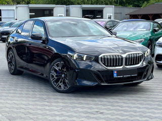 BMW 5 Series foto 4