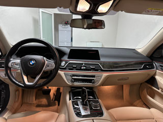 BMW 7 Series foto 5