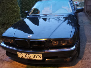 BMW 7 Series foto 4