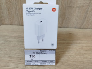 Xiaomi Mi 20W Charger 250lei