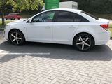 Chevrolet Cruze foto 2