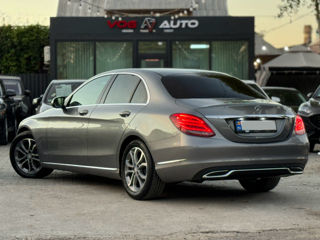 Mercedes C-Class foto 5