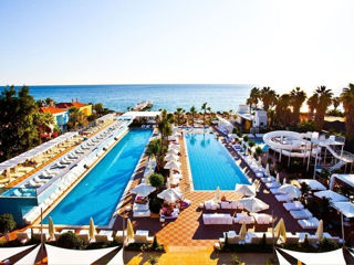 Q Premium Resort 5* doar 682 euro!!! foto 2