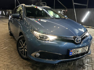 Toyota Auris foto 2