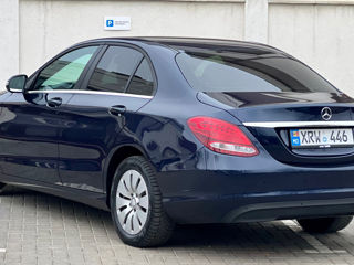 Mercedes C-Class foto 3