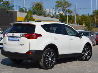 Toyota Rav 4 foto 2