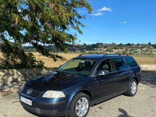 Volkswagen Passat foto 3