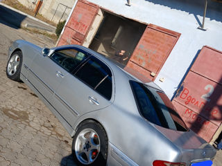 Mercedes E-Class foto 6