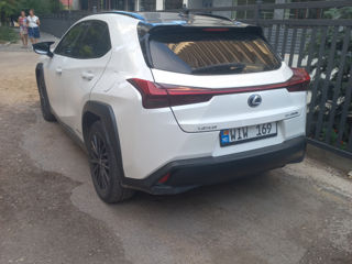 Lexus UX foto 2