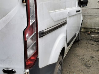 Ford Transit custom foto 2