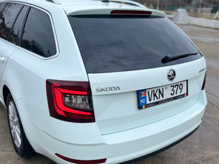 Skoda Octavia foto 3