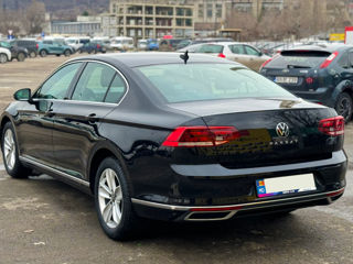 Volkswagen Passat foto 8