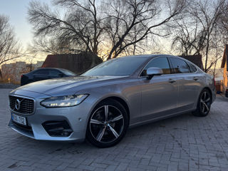 Volvo S90 foto 2