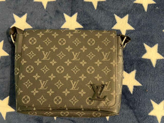 Louis Vuitton Logo bag foto 1