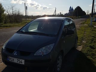 Mitsubishi Colt foto 8