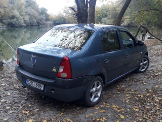 Dacia Logan foto 4