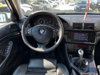 BMW 5 Series foto 9