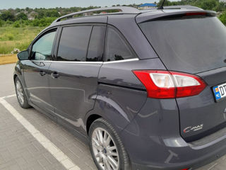 Ford Grand C-MAX foto 8