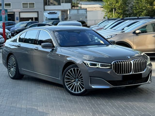 BMW 7 Series foto 1