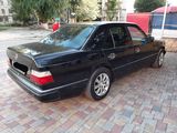 Mercedes Series (W124) foto 5