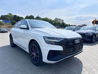 Audi Q8 foto 3