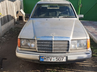 Mercedes Series (W124) foto 1