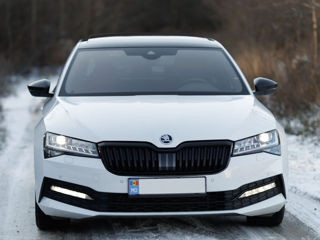 Skoda Superb foto 2