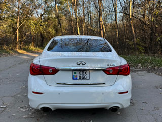 Infiniti Q50 foto 10