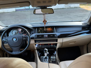 BMW 5 Series foto 9