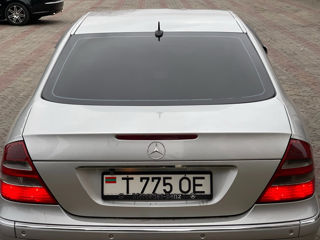 Mercedes E-Class foto 5