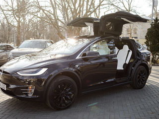 Tesla Model X foto 3