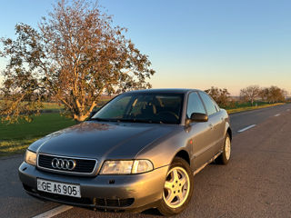 Audi A4 foto 2